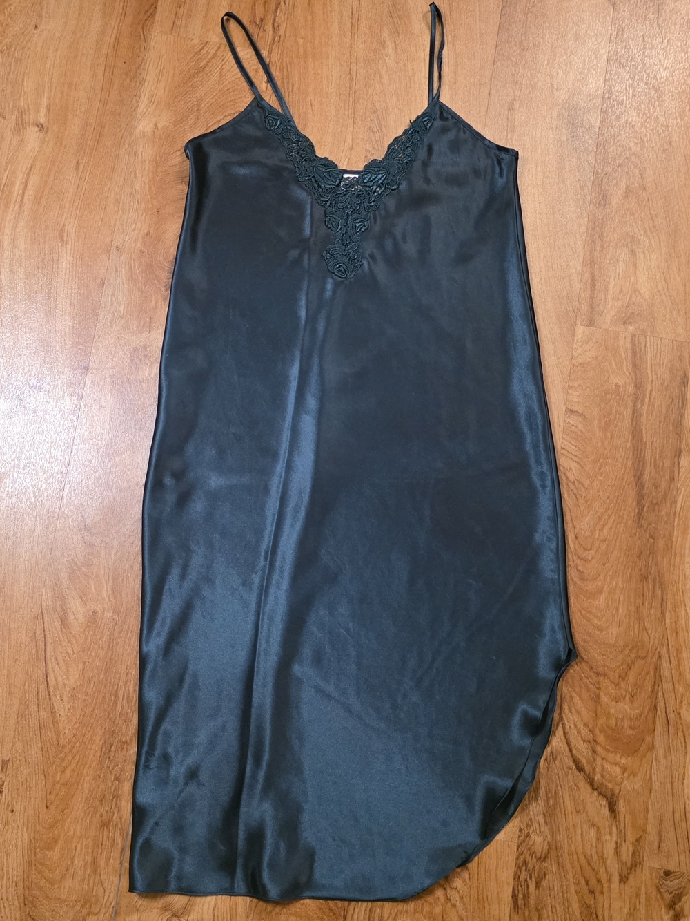Vintage Inner Most Emerald Green Satin Embroidered Trim Strappy Slip